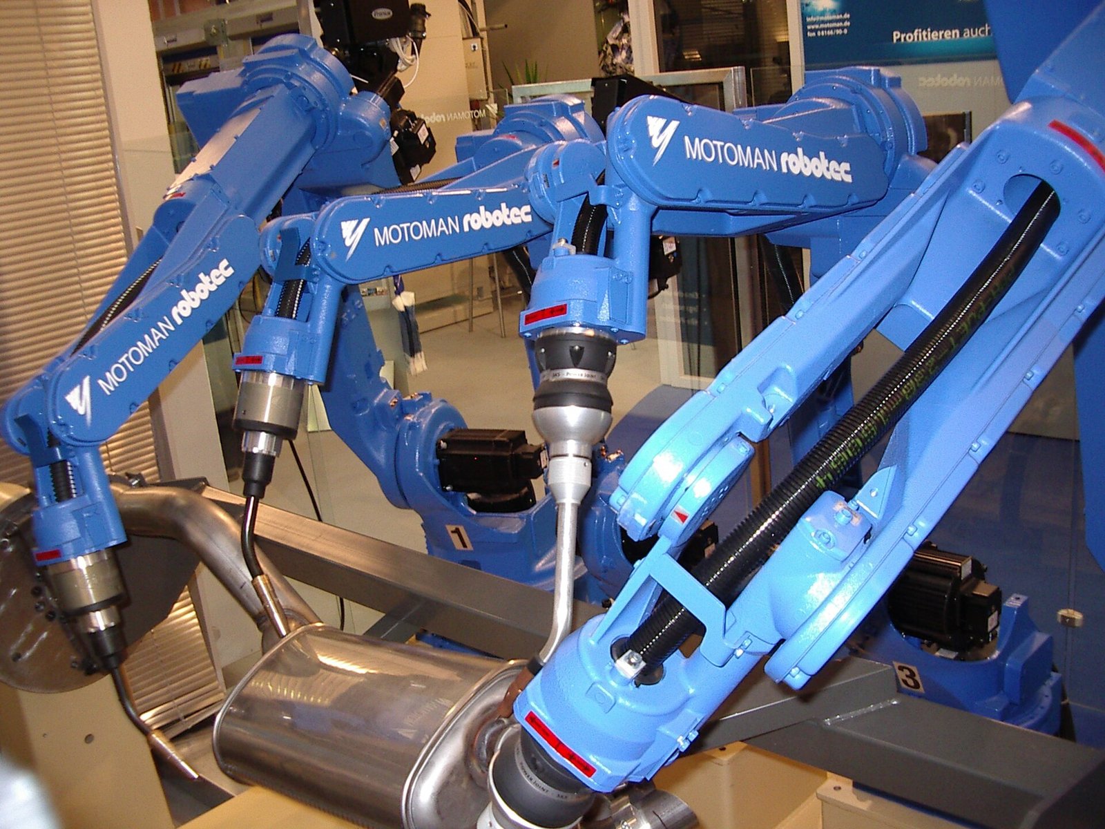 Industrial robotics equipment representing BIG 4 EXPO technology demonstrations.